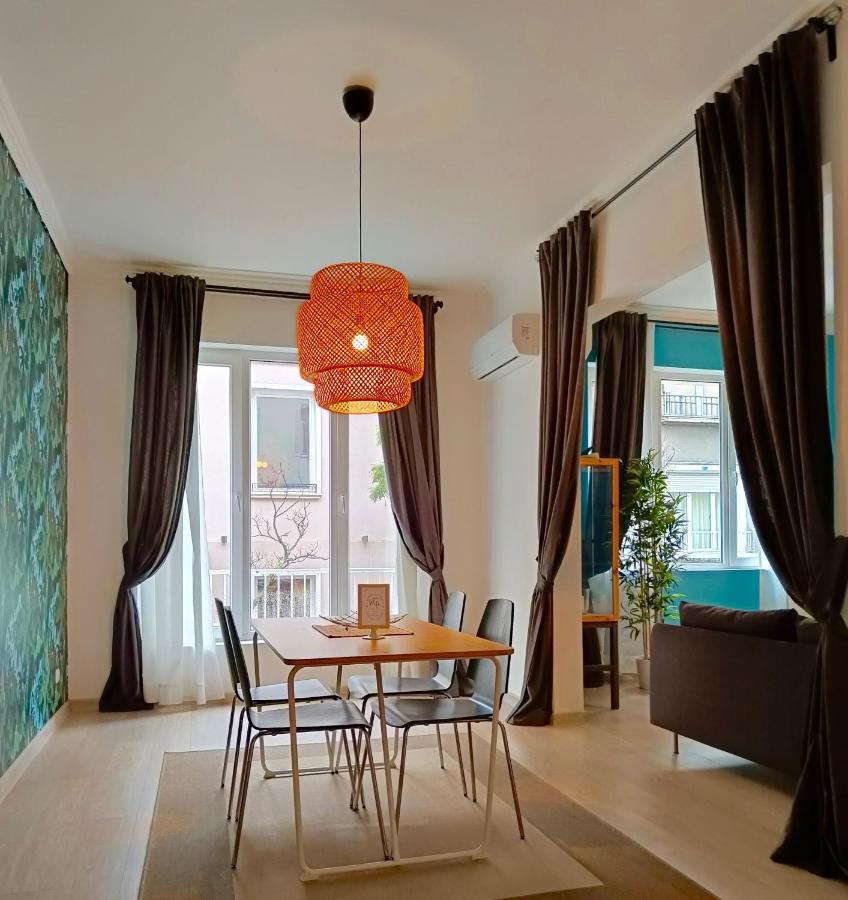 Newly Refurbished Apartment In The City Center Sofia Exterior photo
