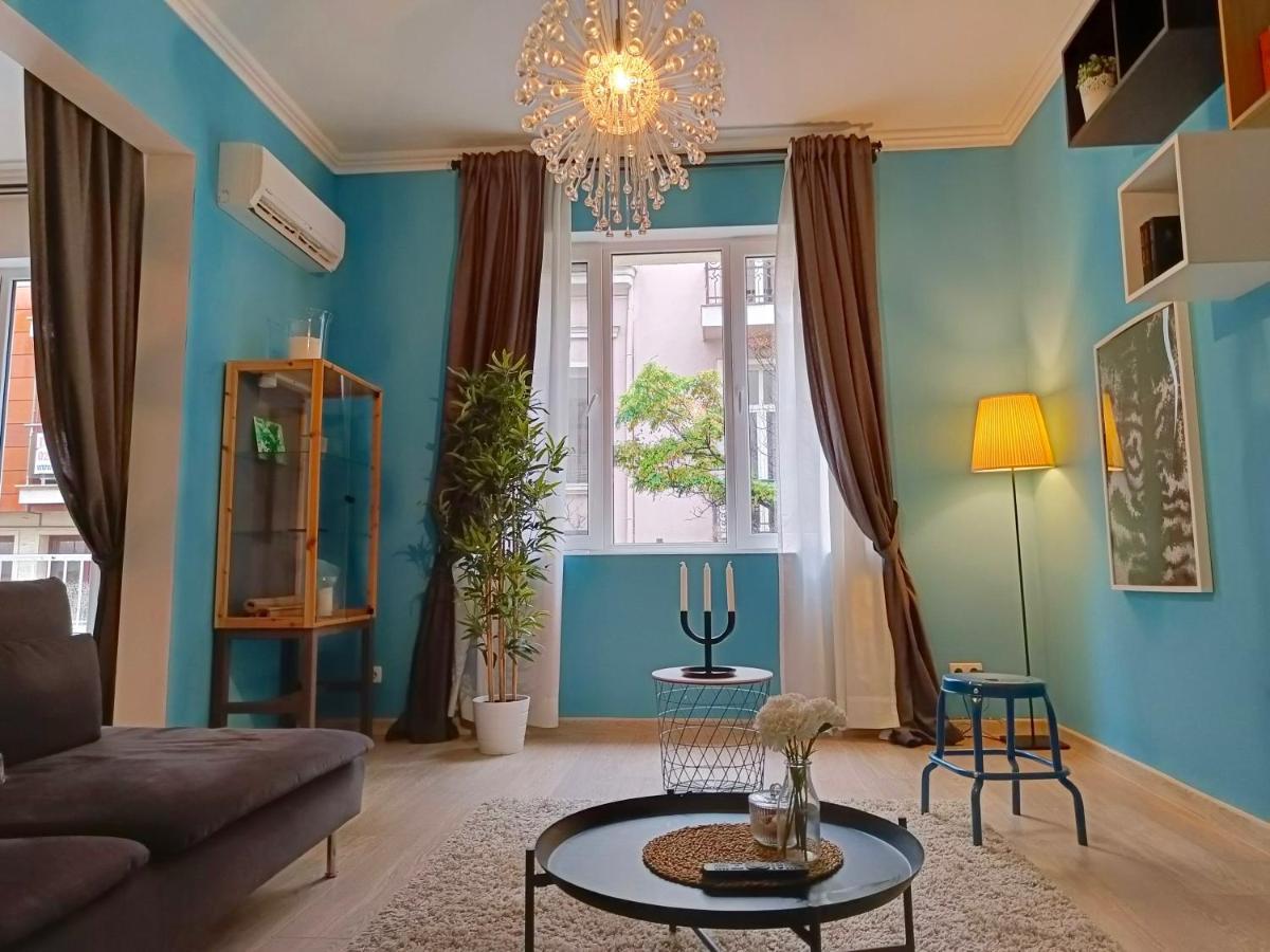 Newly Refurbished Apartment In The City Center Sofia Exterior photo