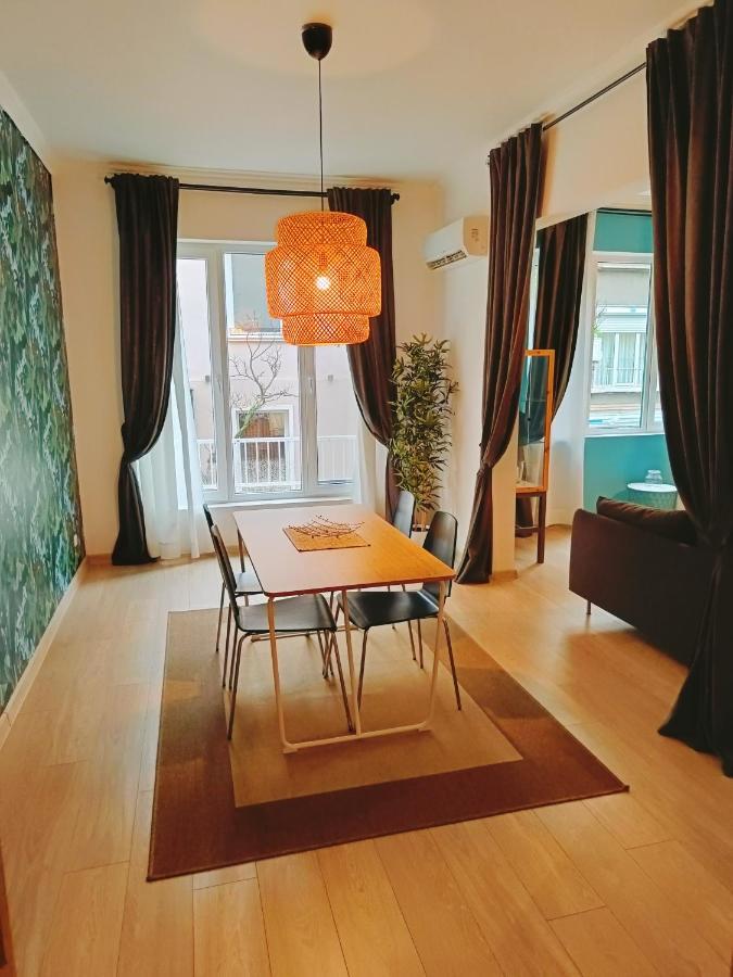Newly Refurbished Apartment In The City Center Sofia Exterior photo